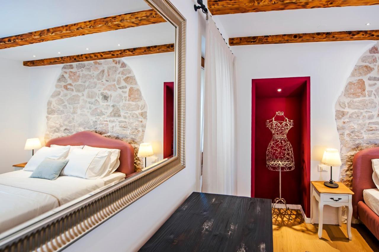 Apartments Casa De Amicis Rovinj Eksteriør billede