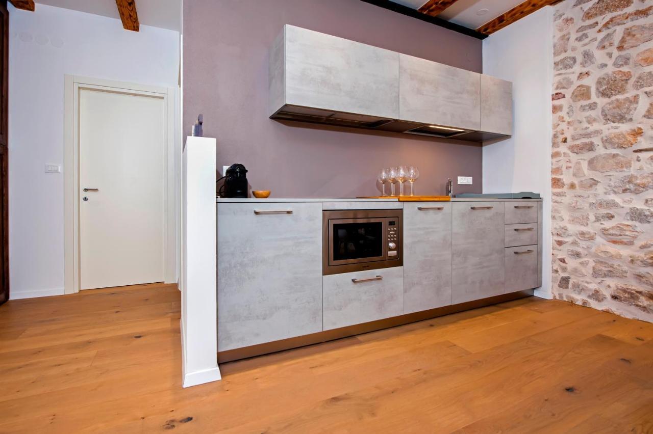 Apartments Casa De Amicis Rovinj Eksteriør billede