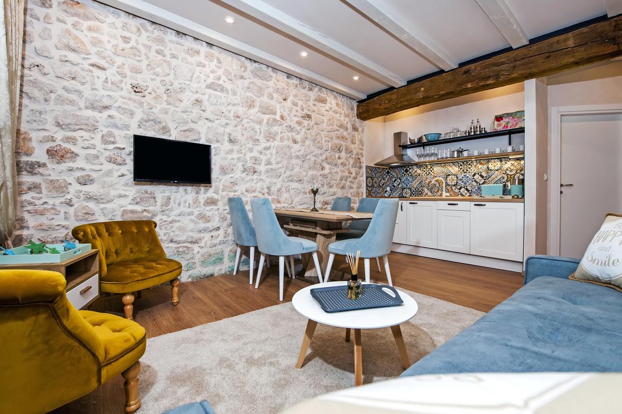 Apartments Casa De Amicis Rovinj Eksteriør billede