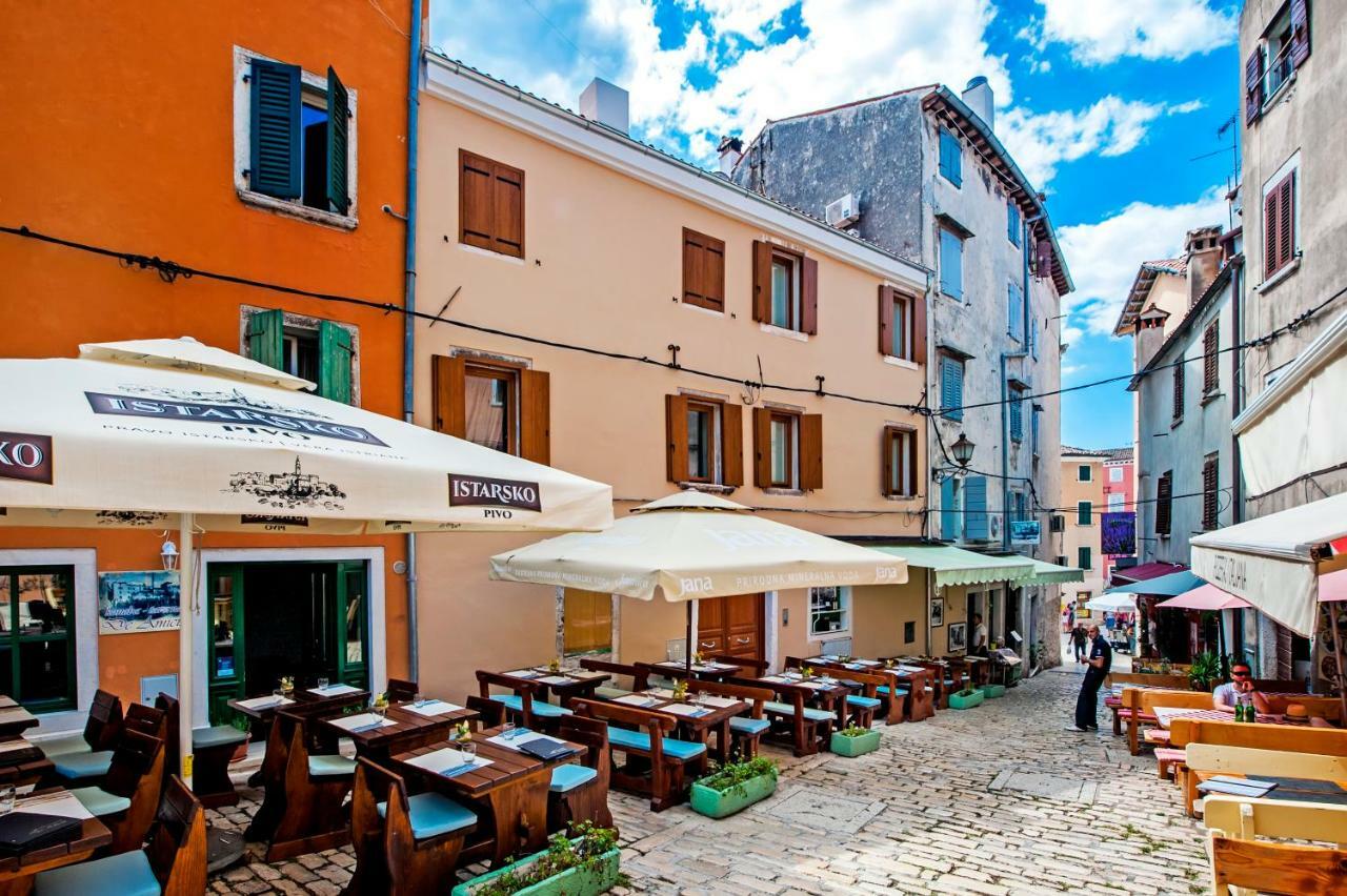 Apartments Casa De Amicis Rovinj Eksteriør billede